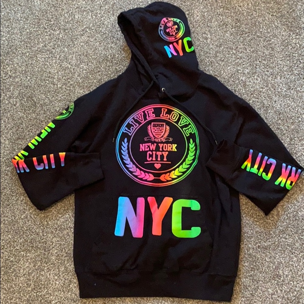Women’s black NYC hoodie